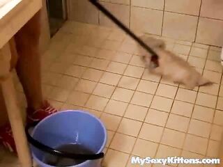 cachonda cleaning señora