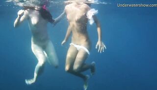 desnudas chicas lesbianas bajo el agua