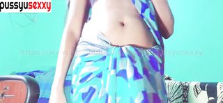 curvy indian amateur plays