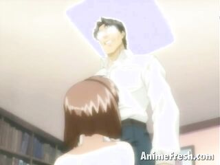 castaña haired anime chavala