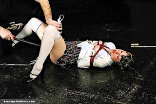 chica mona schoolgirl blancas medias